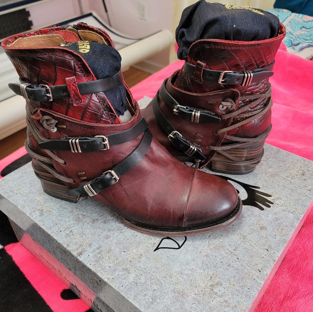 Freebird by Steven Crue in Wine